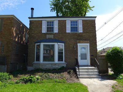 2741 W Jerome St, Chicago, IL, 60645