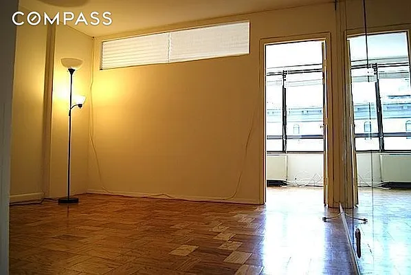 Rented by Compass | media 19