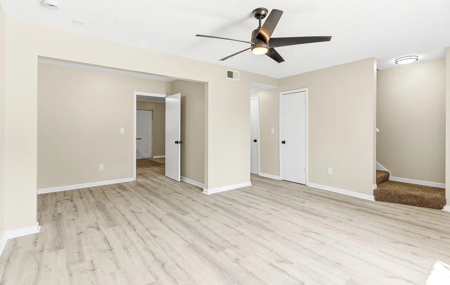 3 bed, 1418 sqft, $1,550 — Photo 4