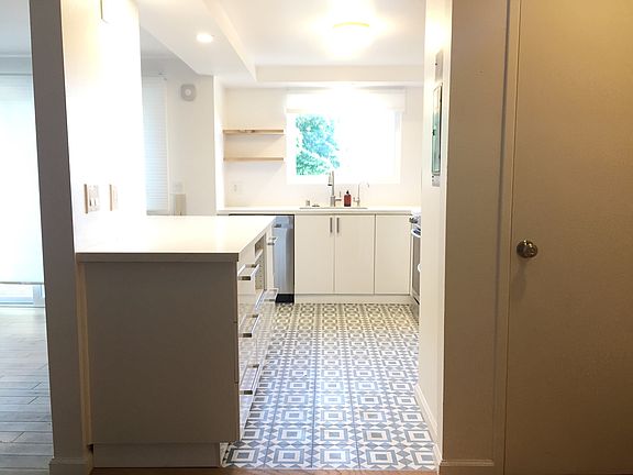 5th image of 1012 Arroyo Dr Unit 25
