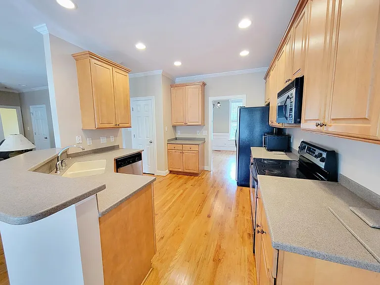 1217 Crozier Ct — Photo 21