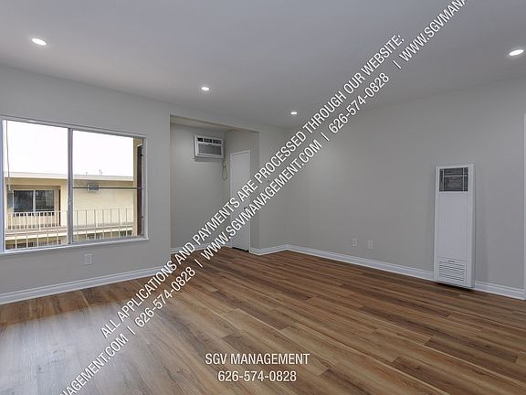 4th image of 123-125 N Myrtle Ave #125F