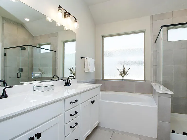 320 Rise Ln — Photo 23
