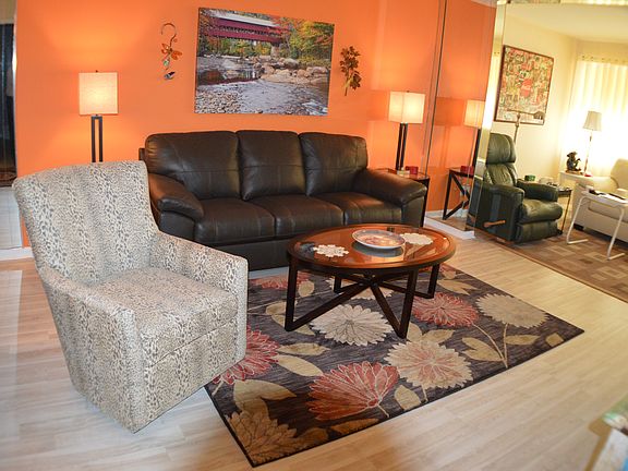 2nd image of 10303 Sunrise Lakes Blvd APT 306