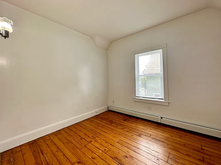 170 Alabama Ave — Photo 32