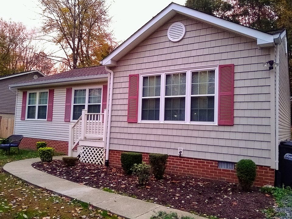 1st image of 16 Rocky Stone Dr