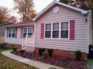 16 Rocky Stone Dr, Stafford, VA 22556