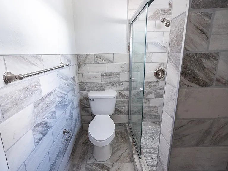 47 Laurens Street — Photo 12
