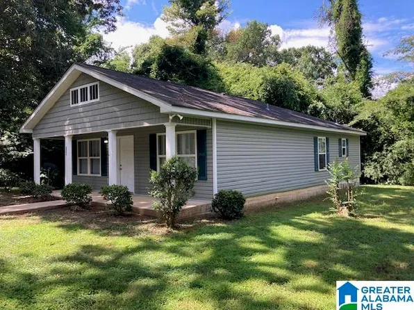 180 15th Ave SW, Graysville, AL 35073