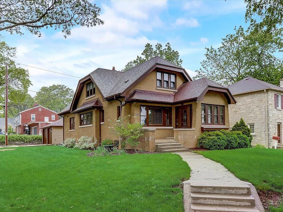 1st image of 203 N 88th St