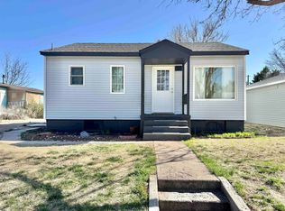 428 E C St, Trenton, NE 69044