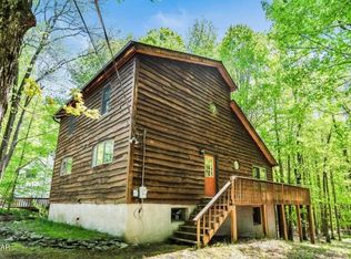 10 Sandy Ct, Lake Ariel, PA 18436