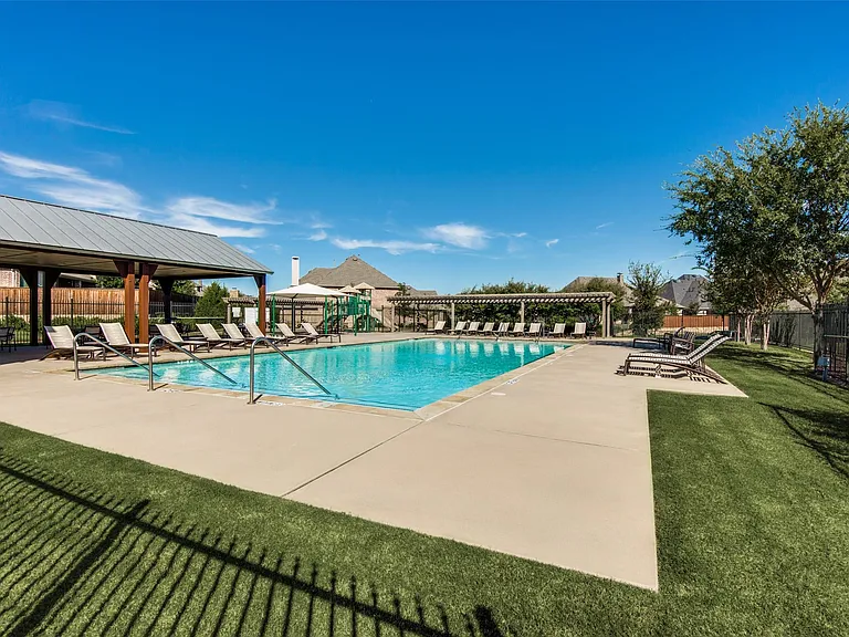 701 Cherrywood Dr — Photo 40