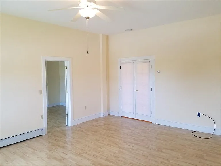 16 Clearview Ave #D — Photo 15