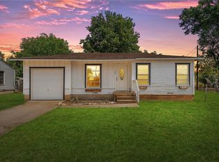 103 N Tyler St, Mcgregor, TX 76657