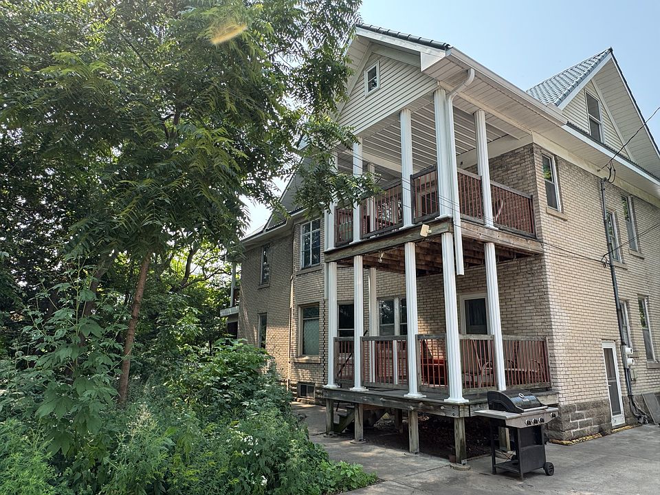 1st image of 509 Broadway St NE APT 2