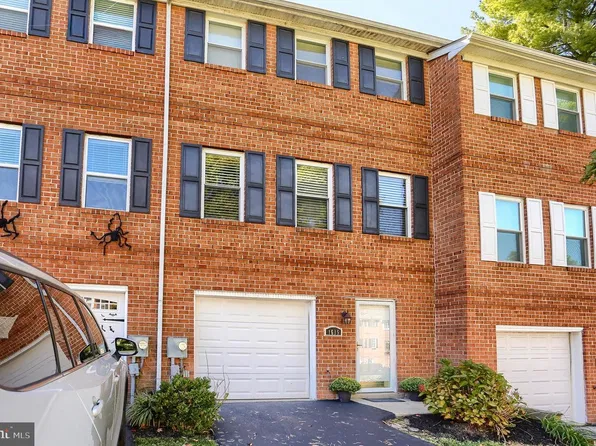 1615 S Coventry Ln, West Chester, PA 19382