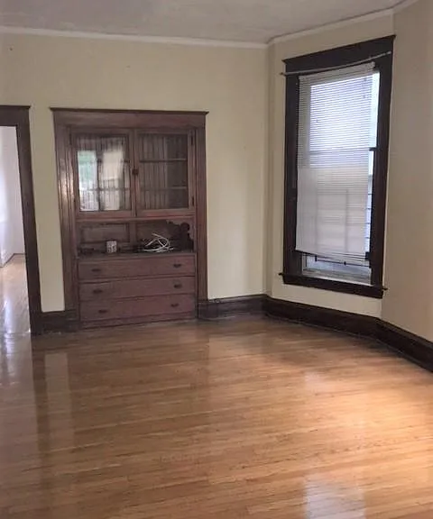 1116 W Wellington Ave #1 — Photo 4