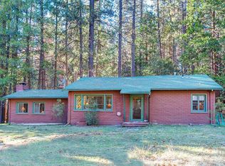 8015 Chilnualna Falls Rd, Wawona, CA