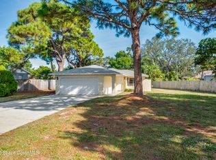 128 Lagoon Ave, Melbourne, FL 32901