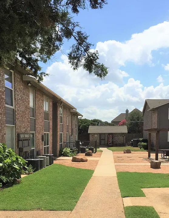 Enjoy peaceful landscaped courtyards and a quiet neighborhood atmosphere you'll love coming home to.