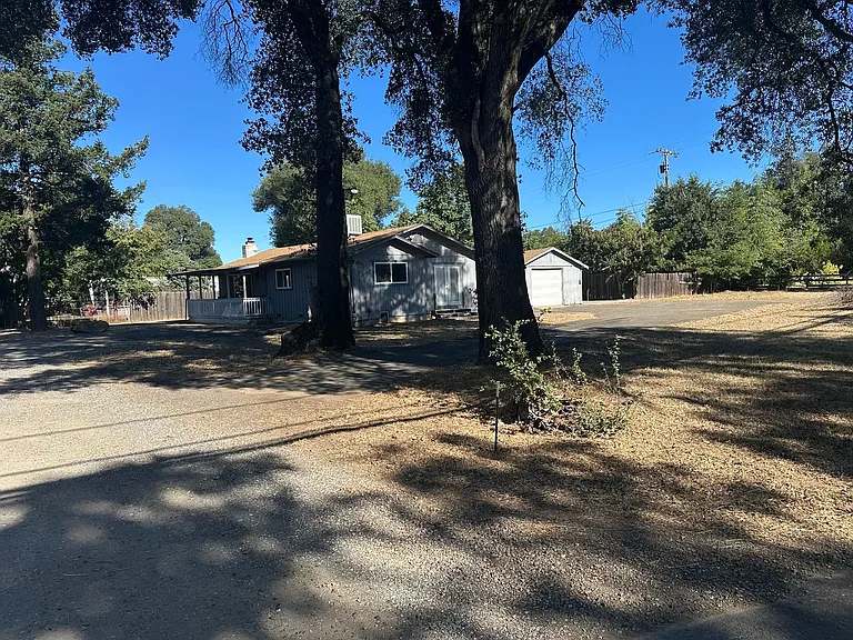 20470 Terry Ln — Photo 47