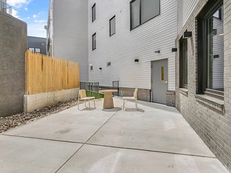 The Beacon Flats — Photo 14