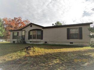 4373 Tobacco Rd, Harrison, MI 48625