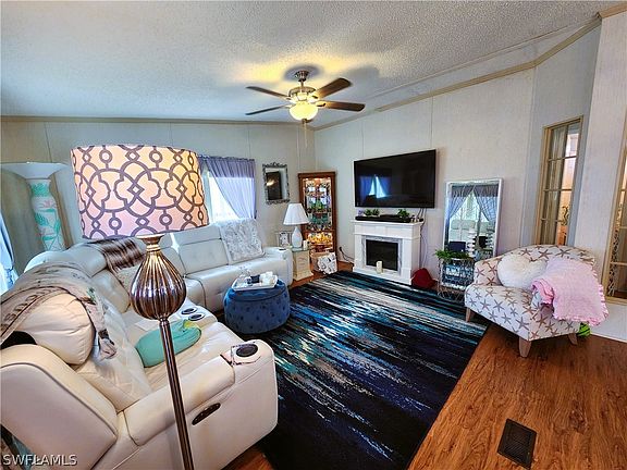 4th image of 9799 Sugarmill Springs Dr #99