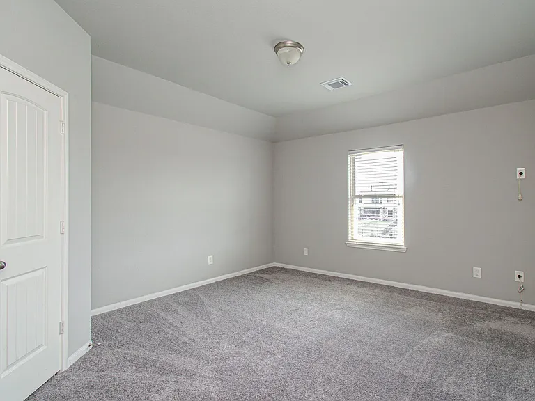 24331 Kee Cresta Ct — Photo 32