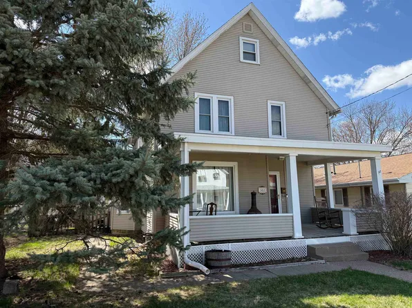 1451 Mount Pleasant St, Dubuque, IA 52001