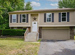 2340 Portsmouth Ct, Aurora, IL 60504