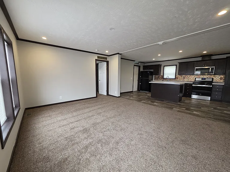 Pineview Estates — Photo 26