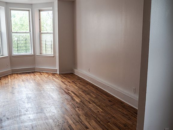3rd image of 1371 Franklin Ave #3A