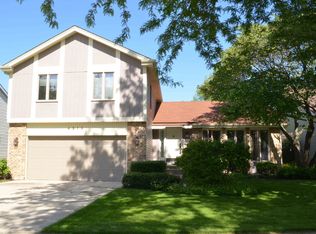 4213 N Yale Ave, Arlington Heights, IL 60004