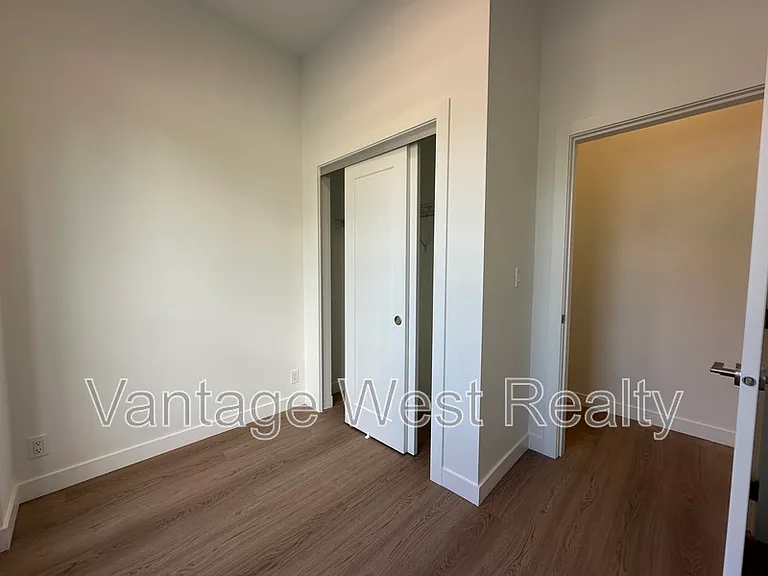 1381 Belaire Ave #Townhouse 3 — Photo 15