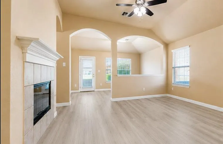 3705 Turetella Dr — Photo 7