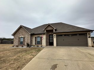 3918 Old Wolfe Rd, Caledonia, MS 39740