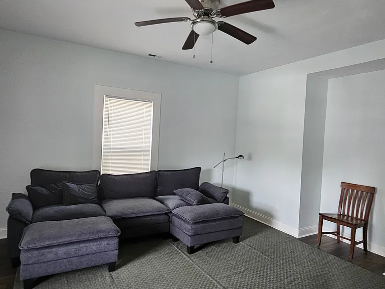 619 W Bell St #A — Photo 10