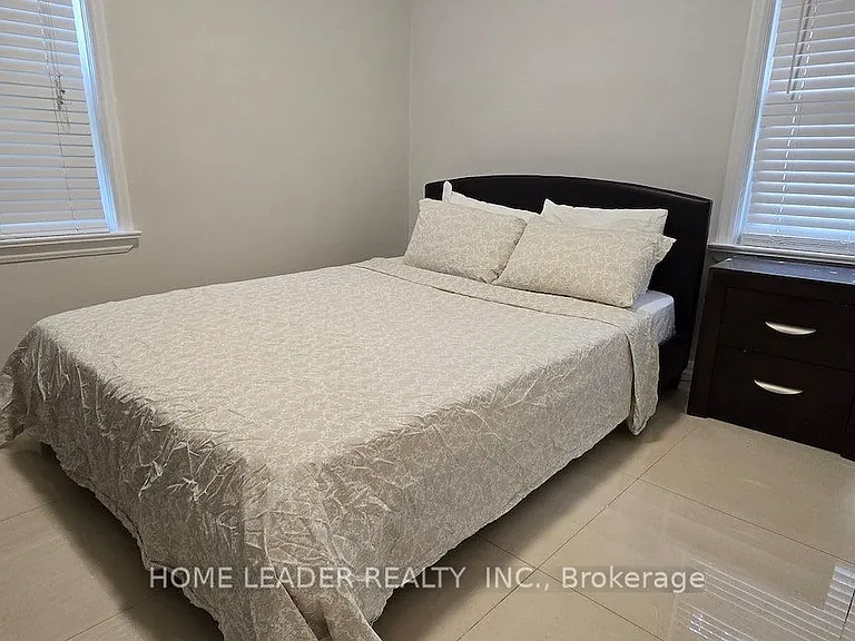 21 Franklin Ave — Photo 9