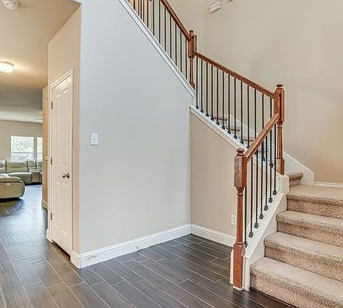 4th image of 10831 Bramante Ln