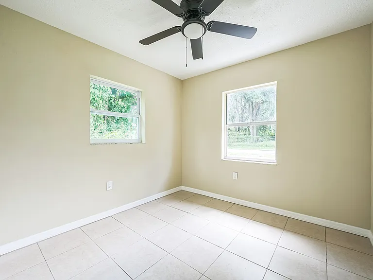 314 W Owens Ave — Photo 16