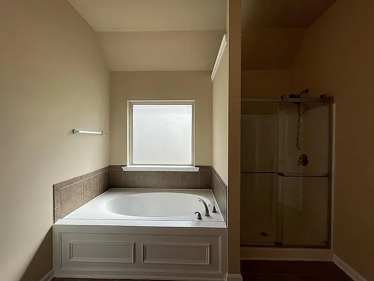 6069 Reynolds Cir — Photo 32