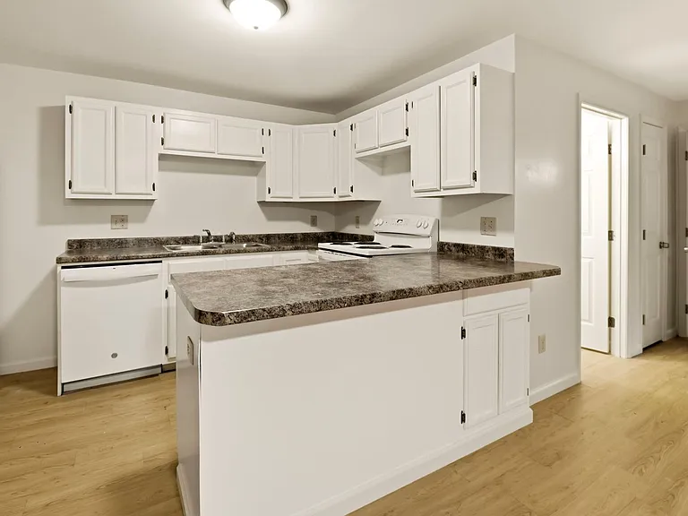 836 Mountain View — Photo 10