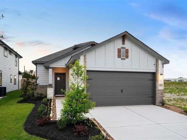 1023 Bluebonnet Trl