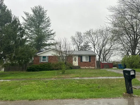 1101 Heatherbourne Dr, La Grange, KY 40031