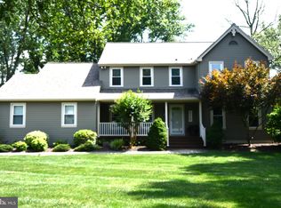 709 Wynnewood Dr, Yardley, PA 19067