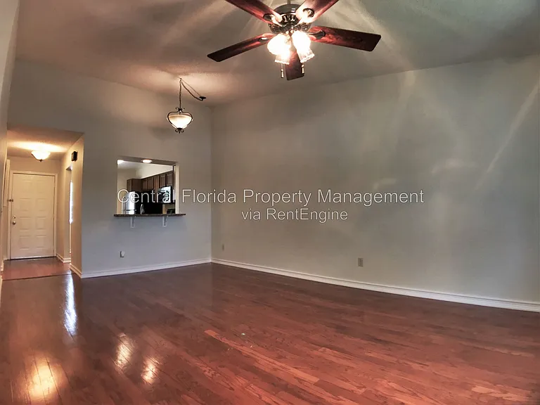 2404 Gallery View Dr — Photo 11