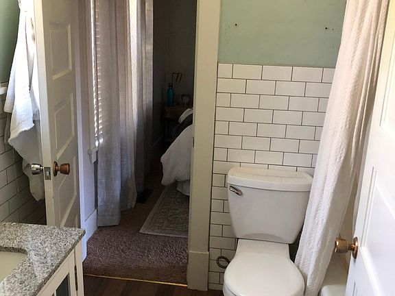 5th image of 4218 N Lincoln St