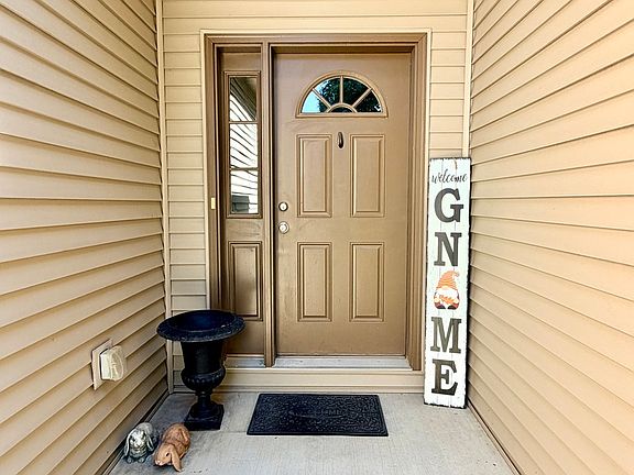 2nd image of 1354 Ridge Dr